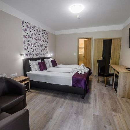 Az Idill Otel Cserszegtomaj Dış mekan fotoğraf