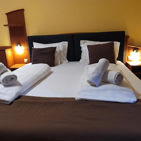 Az Idill Otel Cserszegtomaj Dış mekan fotoğraf